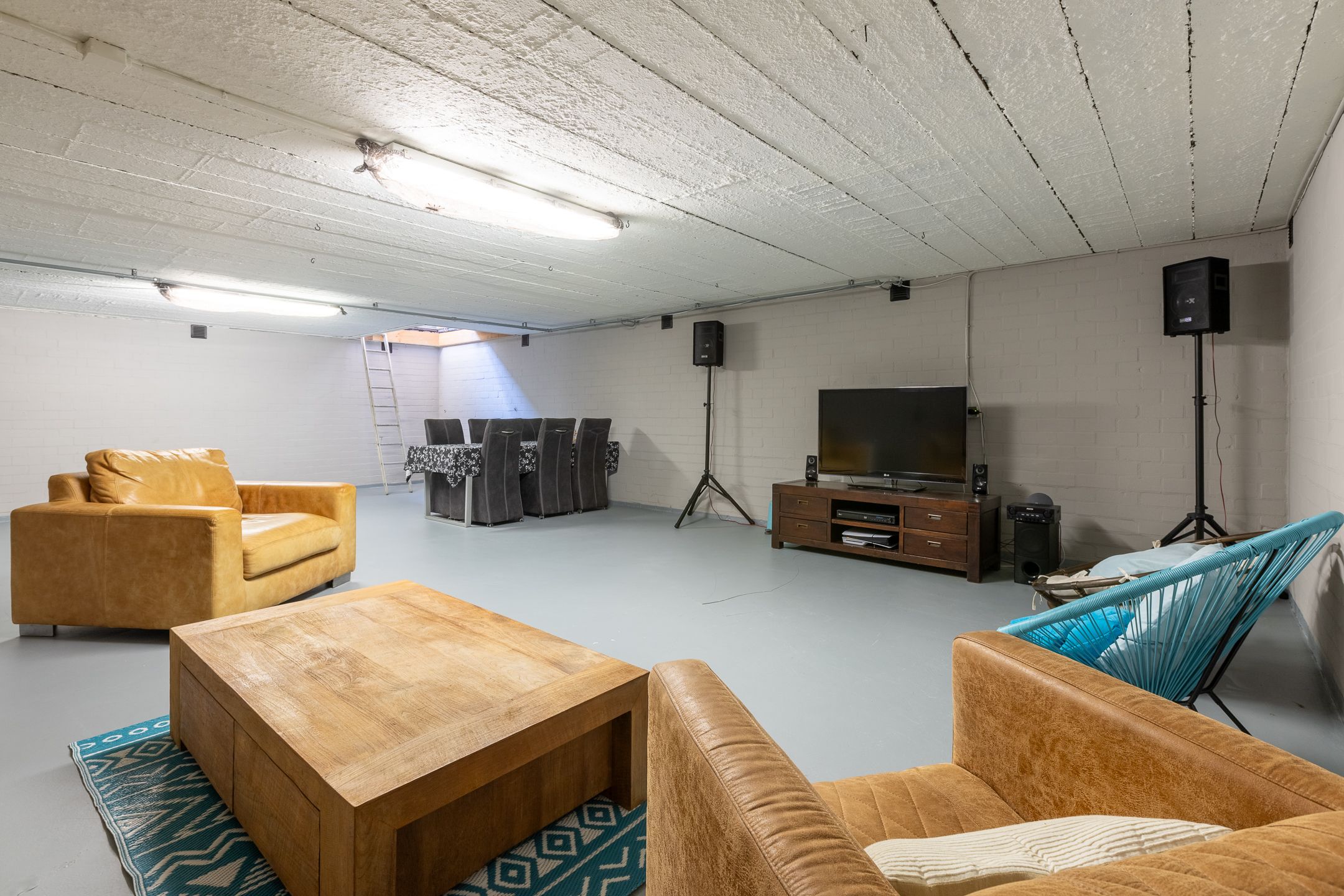 Detached Villa with Swimming Pool and Double Garage in Bergen op Zoom — 42