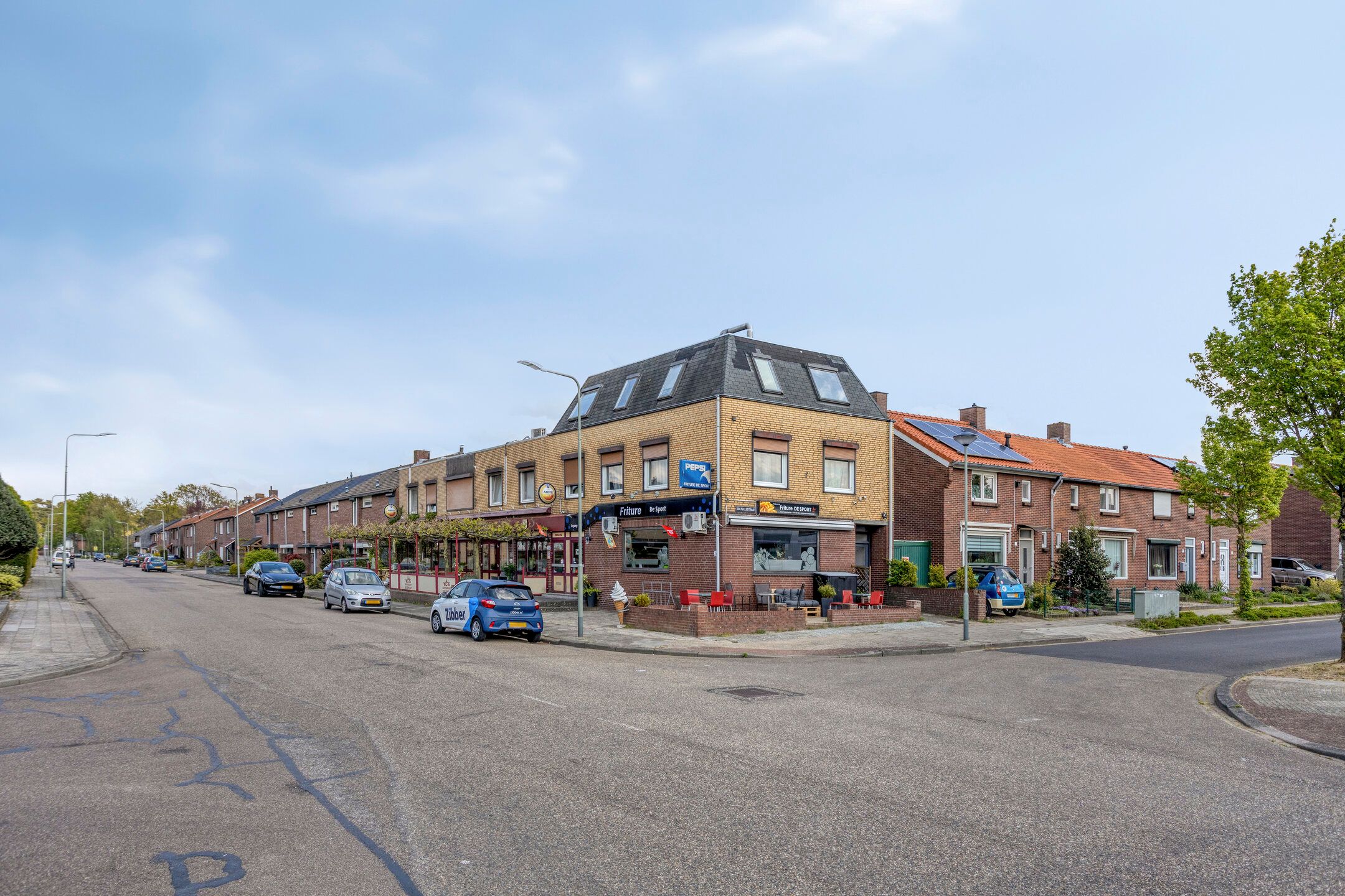 Photo 33 of Johannes Douvenstraat 2