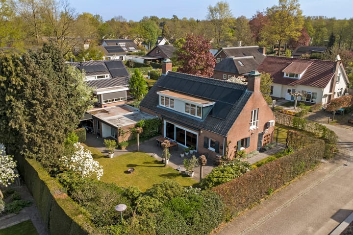 Foto 5 van Ernest Claeshof 2