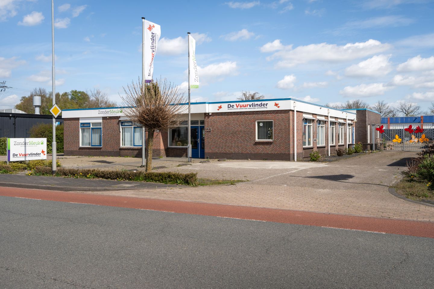 Bekijk foto 1 van Electronicaweg 23
