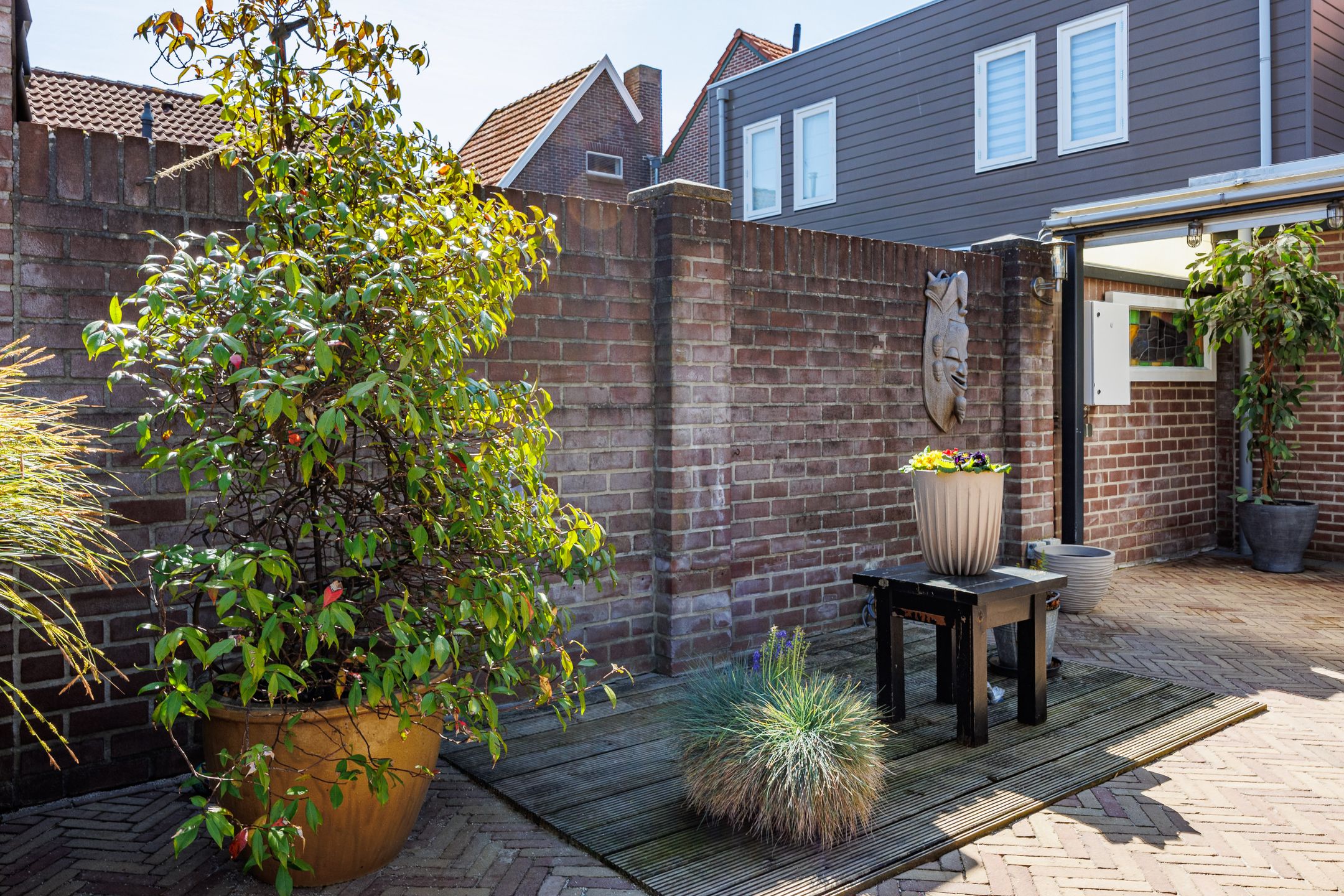 Charming Terraced House Near Gennep Center with Spacious Garage — 48