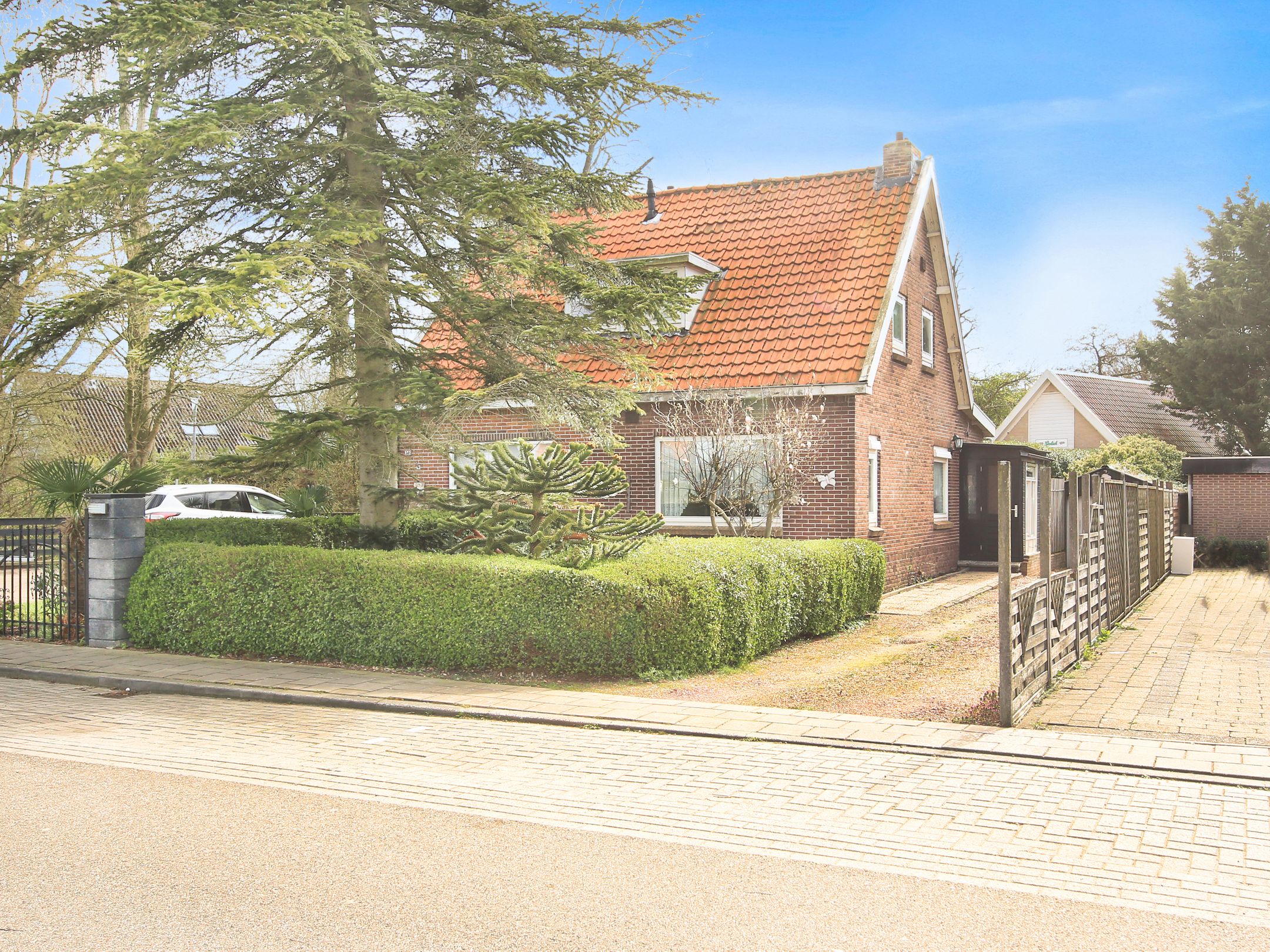 Foto 12 van Raasdorperweg 32