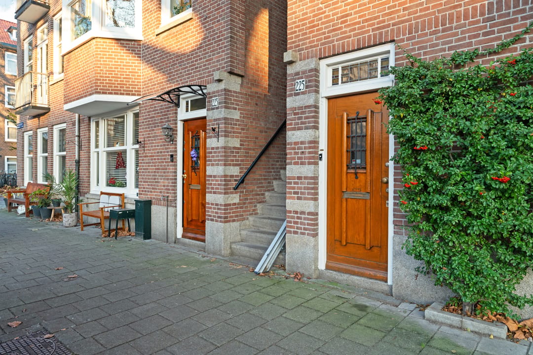 Renovatable Apartment with Water View in Hoofddorppleinbuurt — 23