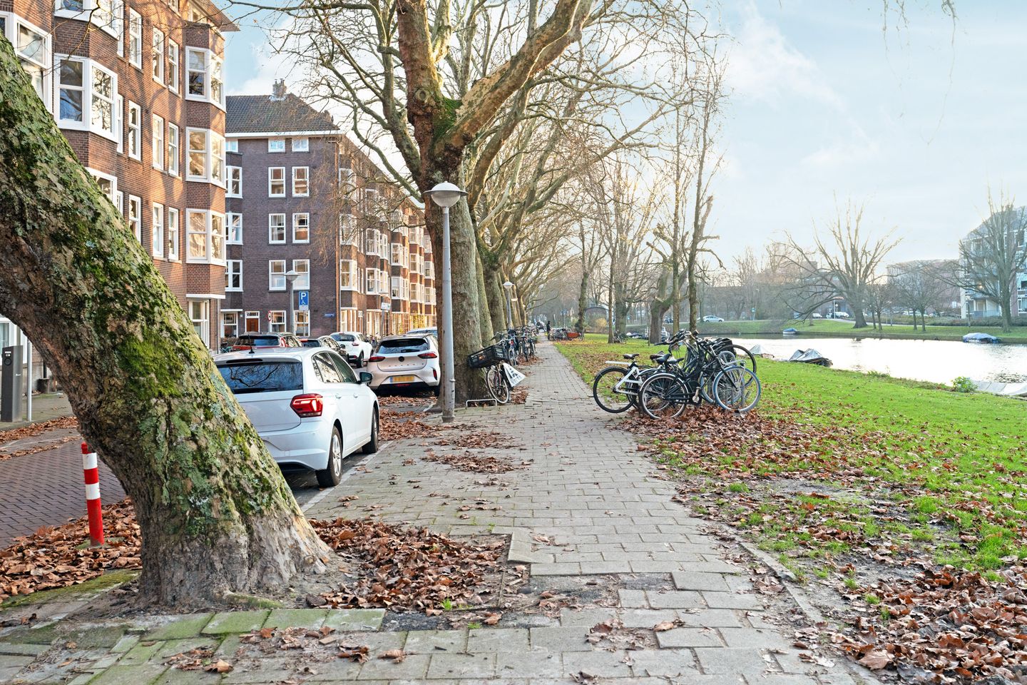 Renovatable Apartment with Water View in Hoofddorppleinbuurt — 29