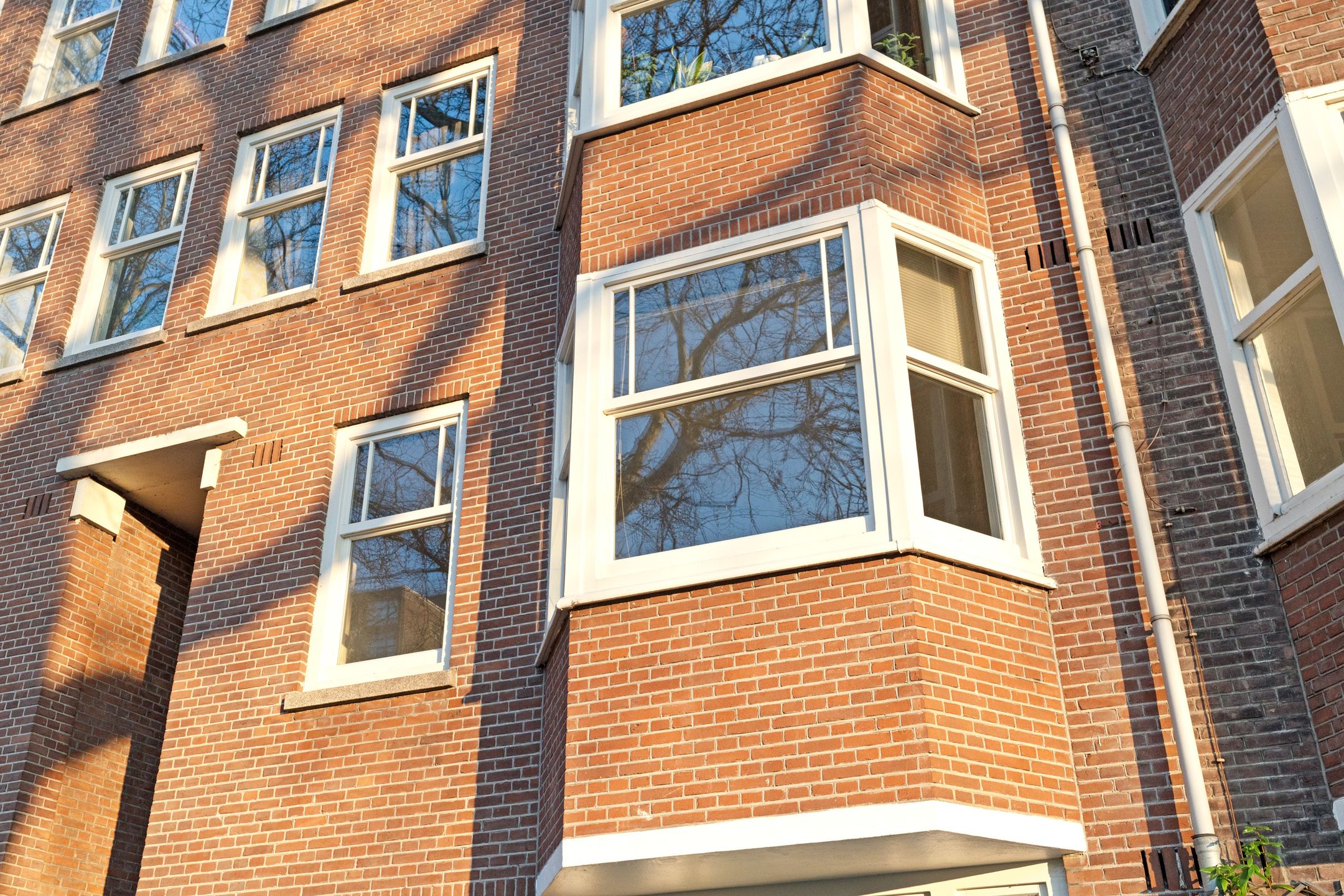 Renovatable Apartment with Water View in Hoofddorppleinbuurt — 27
