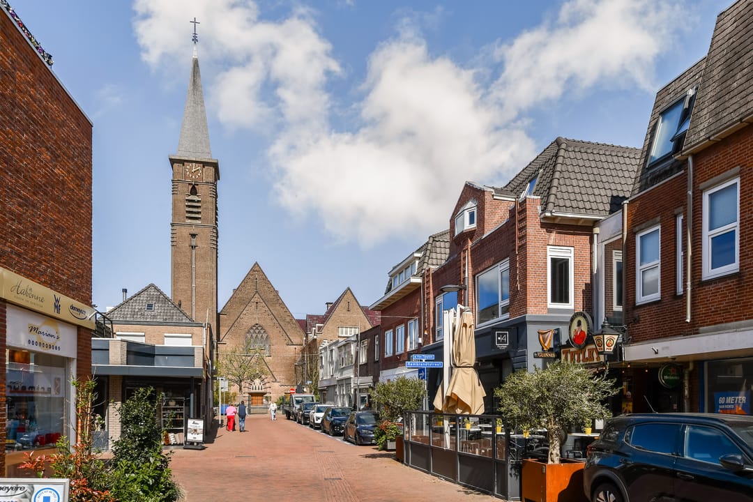 Photo 23 of Sint Martinusstraat 301
