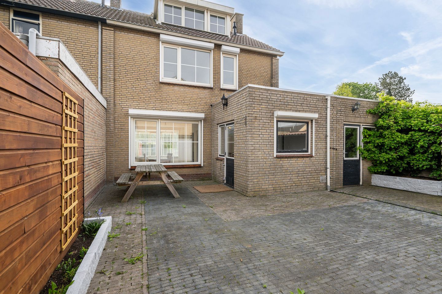 Photo 5 of Dokter Renesstraat 34