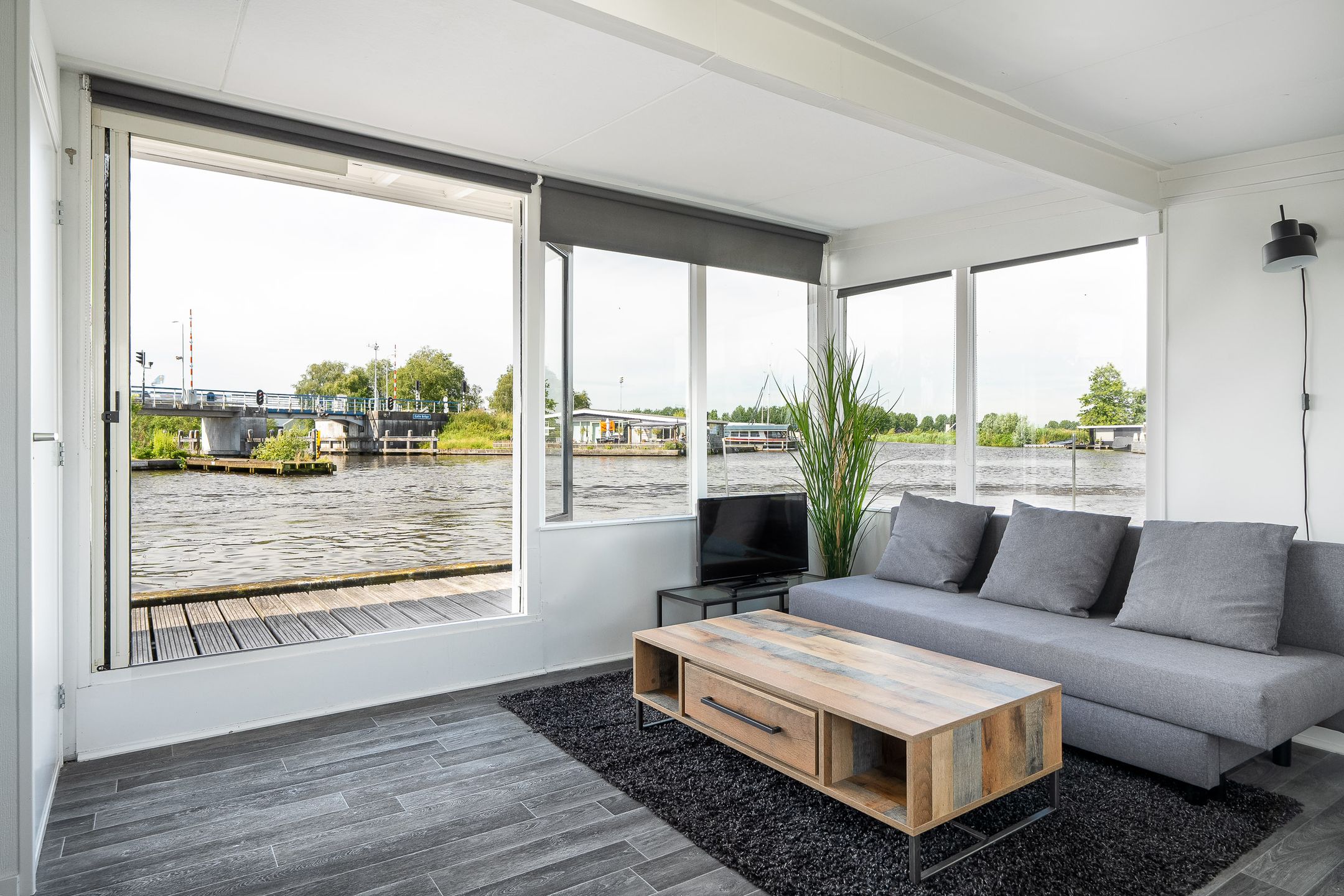 1-bedroom freehold villa in Grou — photo 5 of 5