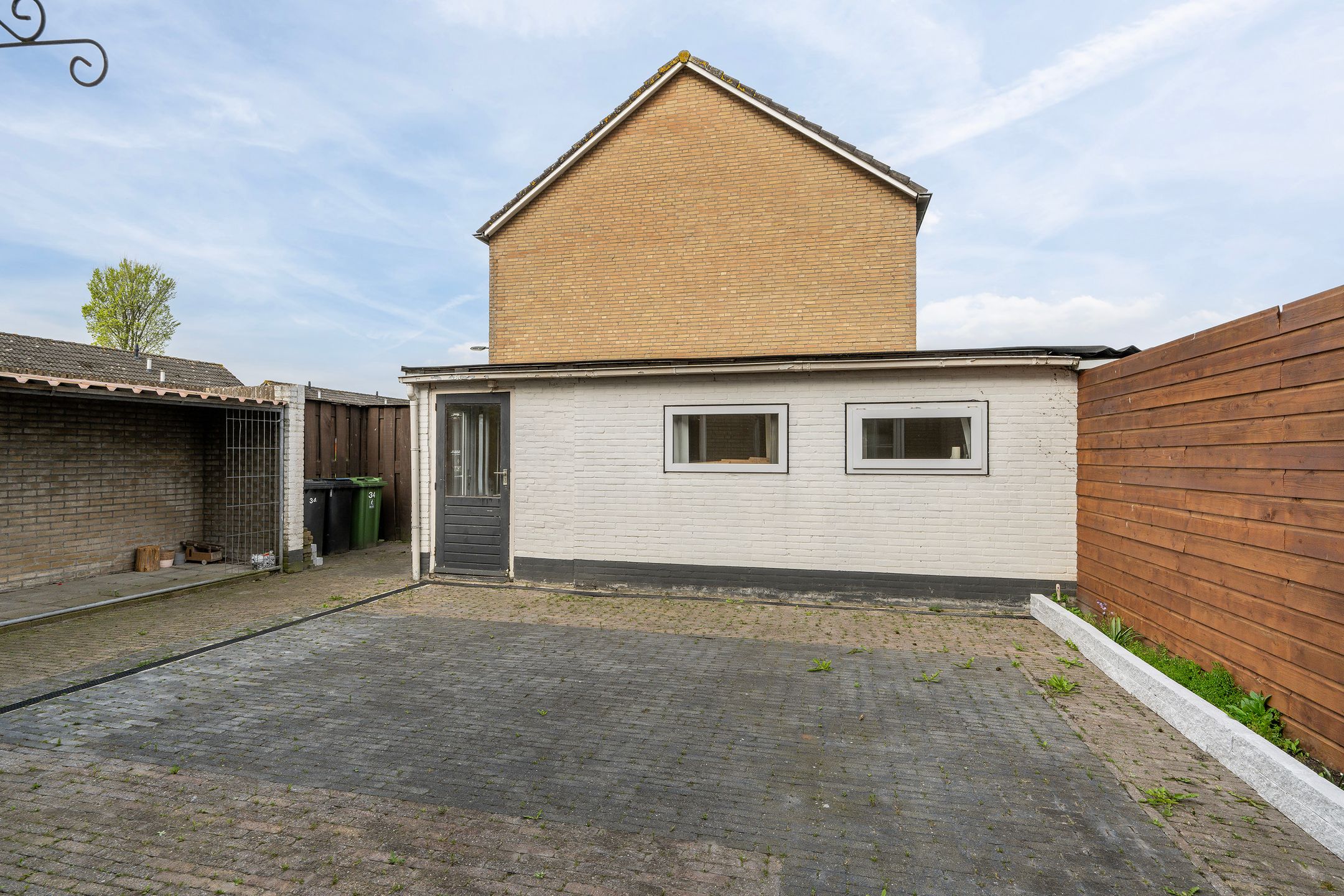 Photo 36 of Dokter Renesstraat 34