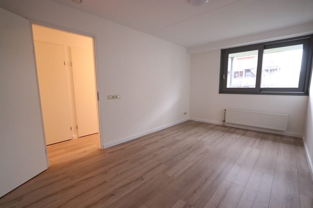 Photo 13 of Loudonstraat 80