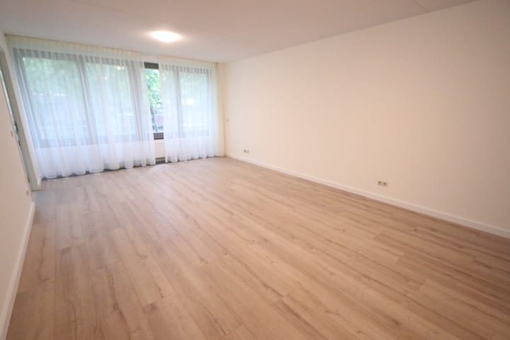 Photo 3 of Loudonstraat 80