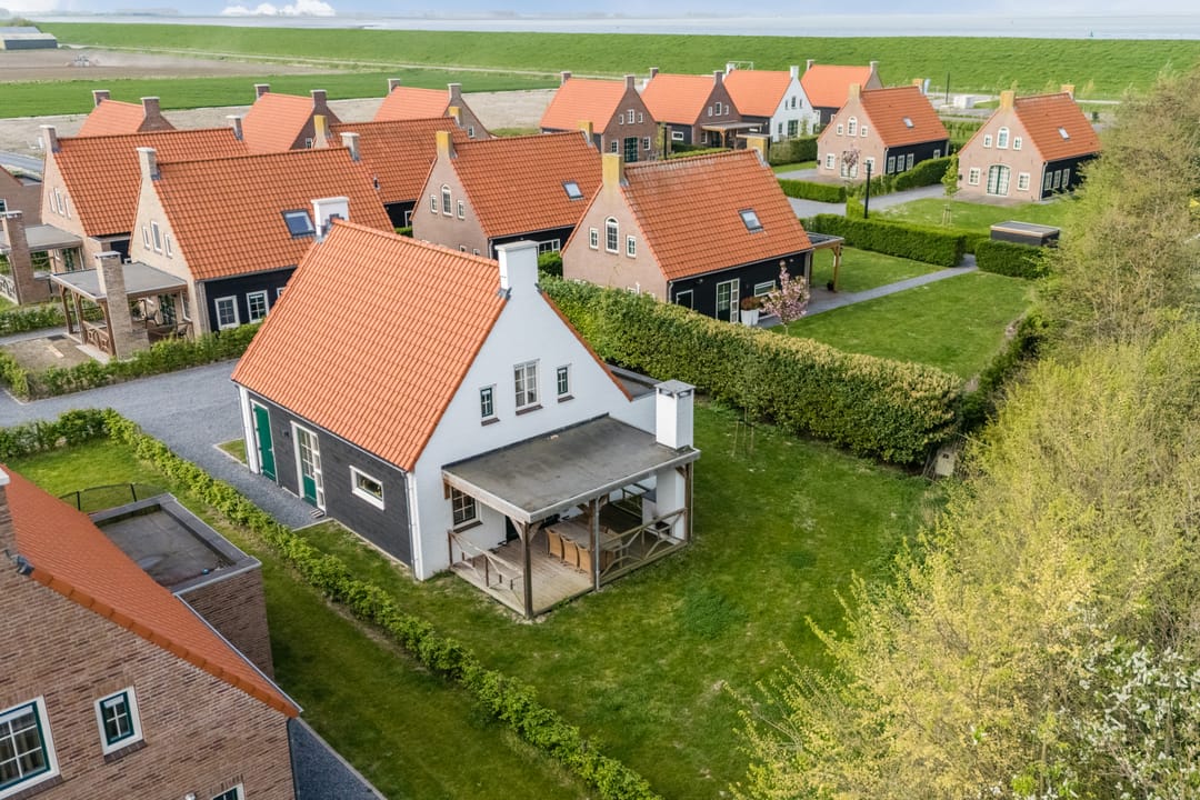 Photo 2 of Kanaaldijk 74