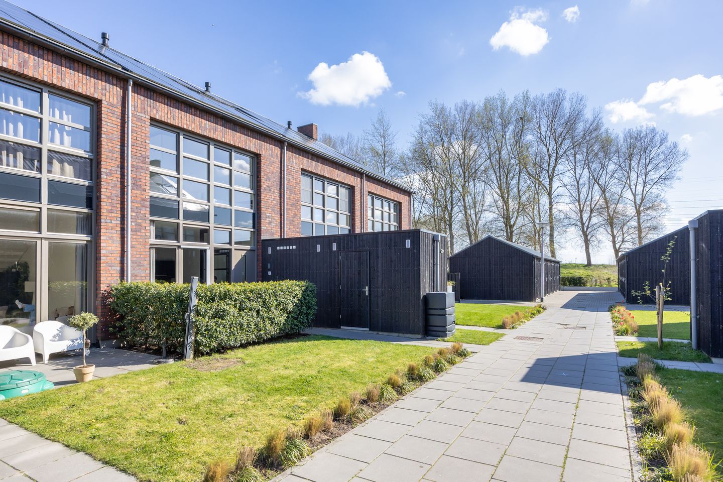 Foto 4 van Broukade 6