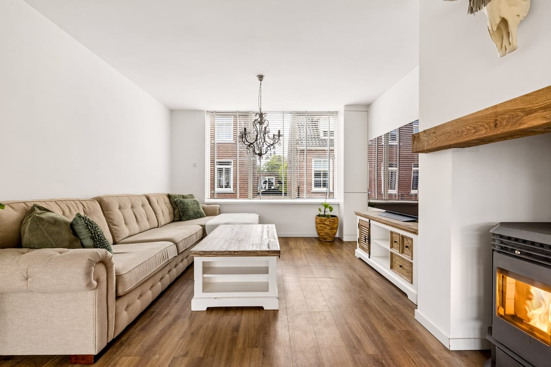 Photo 11 of Van Hogendorpstraat 93