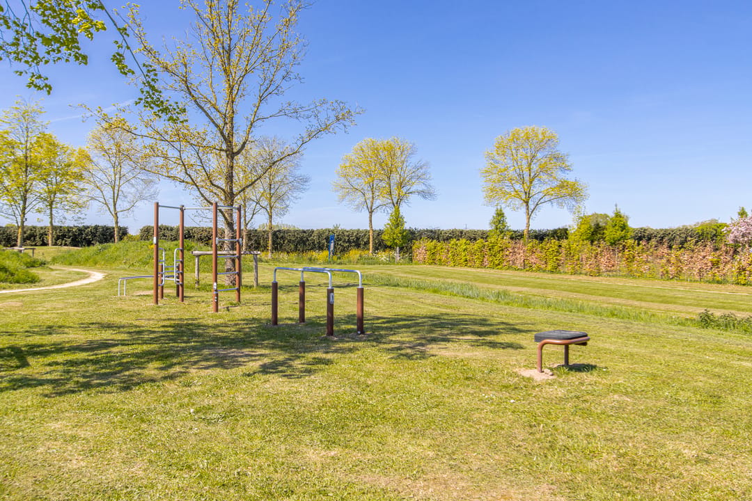 Photo 47 of Zonnebaars 15