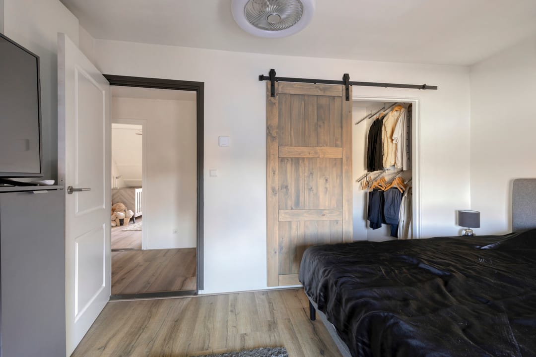 Spacious Upper Apartment with Sunny Rooftop Terrace and Energy Label A — 23