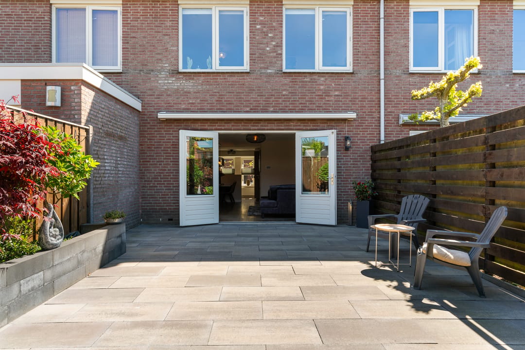 Photo 17 of J. van Zantenstraat 18