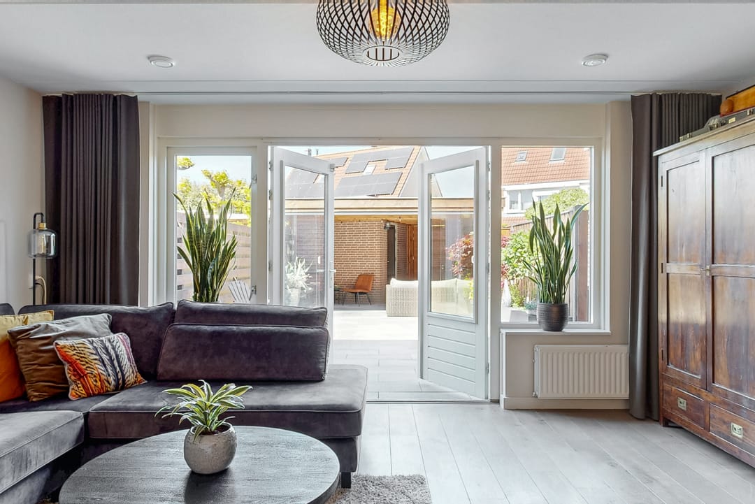 Photo 11 of J. van Zantenstraat 18
