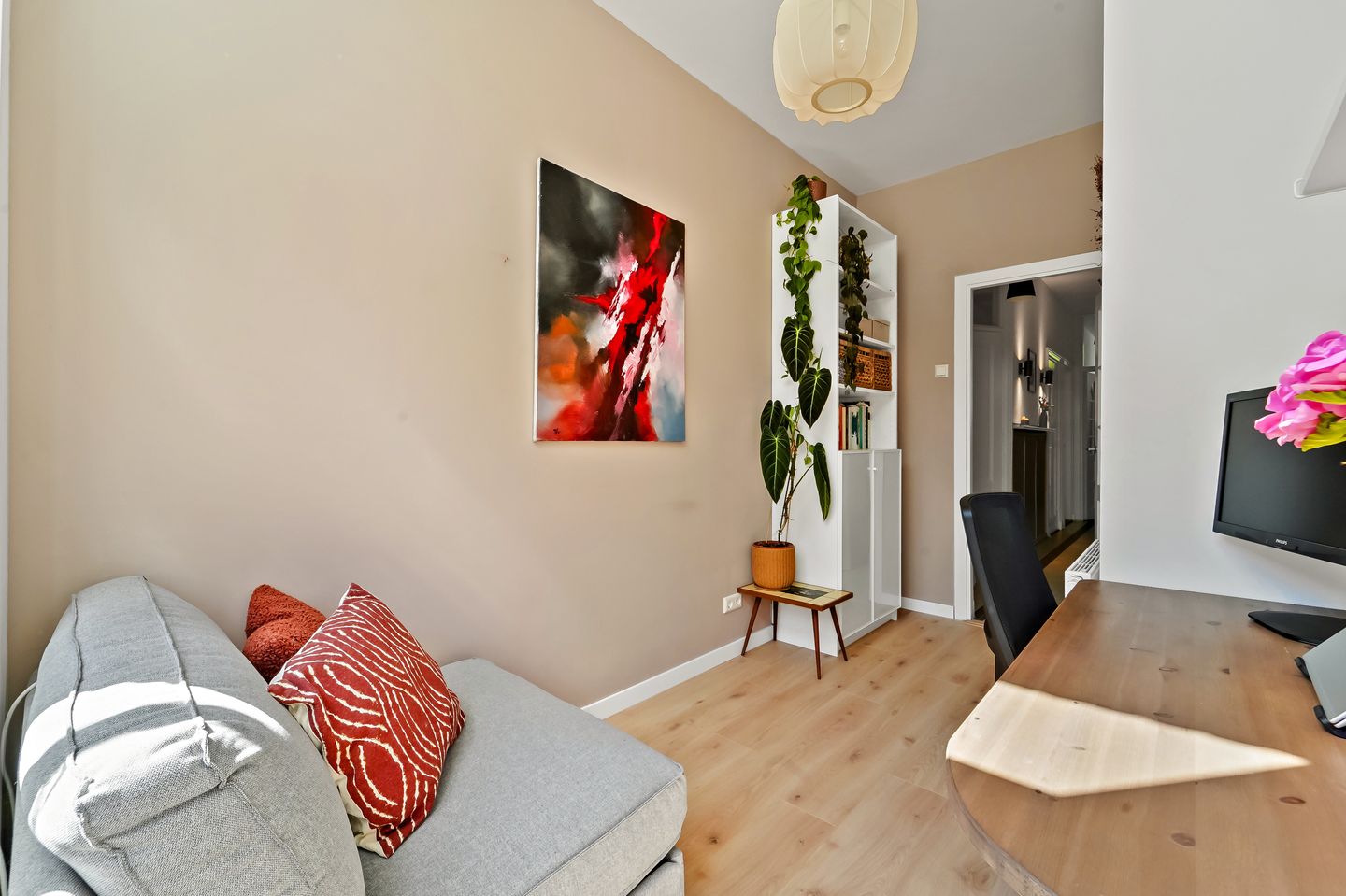 Characterful 1920s Ground Floor Apartment with Sunny Garden in Oud-Rijswijk — 14