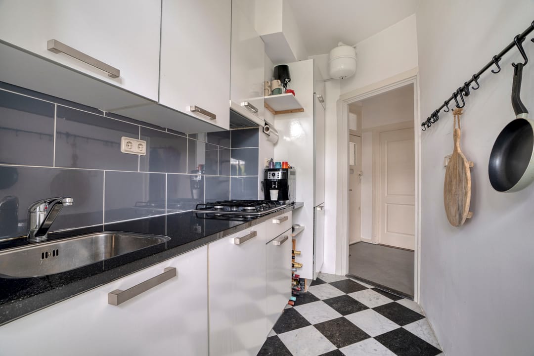 Charming and Bright Apartment in Popular Heesterbuurt — 13