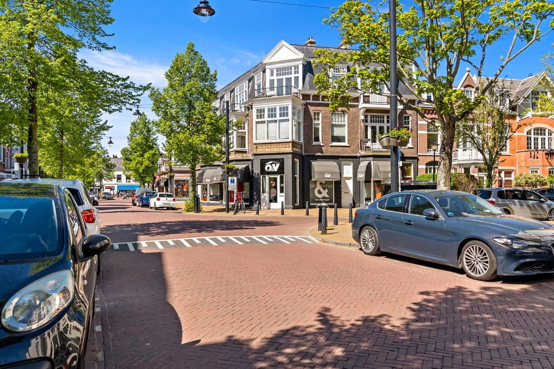 Characterful 1920s Ground Floor Apartment with Sunny Garden in Oud-Rijswijk — 31