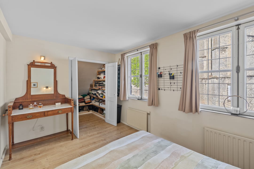 Characteristic Home with Swimming Pool and Paradise Garden in Wouw — 32
