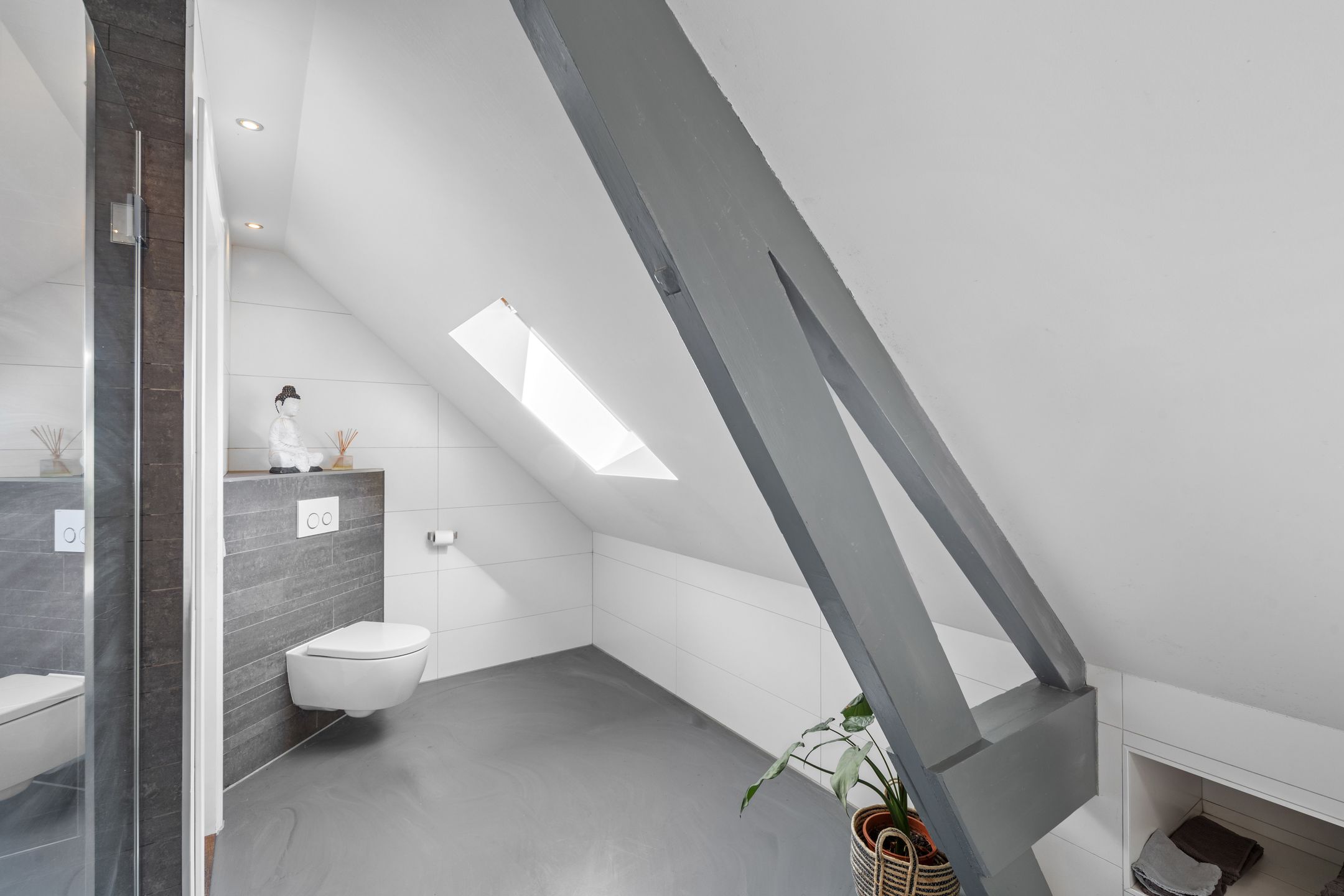 Characteristic Home with Swimming Pool and Paradise Garden in Wouw — 24