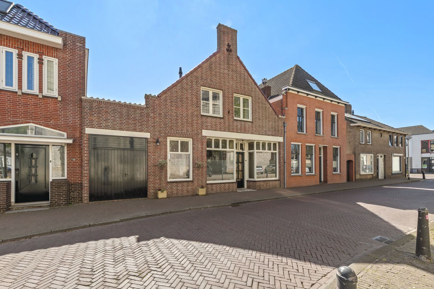 Characteristic Home with Swimming Pool and Paradise Garden in Wouw — 70