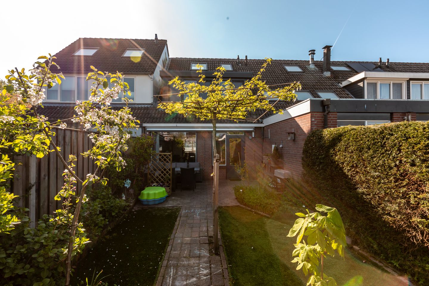 Move-in Ready Family Home with Modern Updates in Harderwijk — 34
