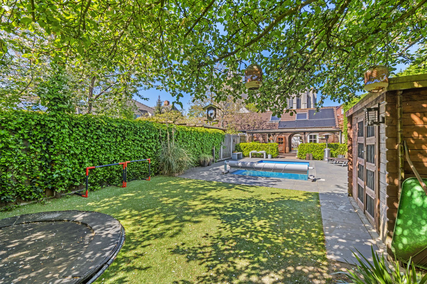 Characteristic Home with Swimming Pool and Paradise Garden in Wouw — 64