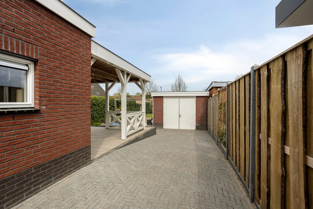 Foto 46 van Voorsterweg 2-F