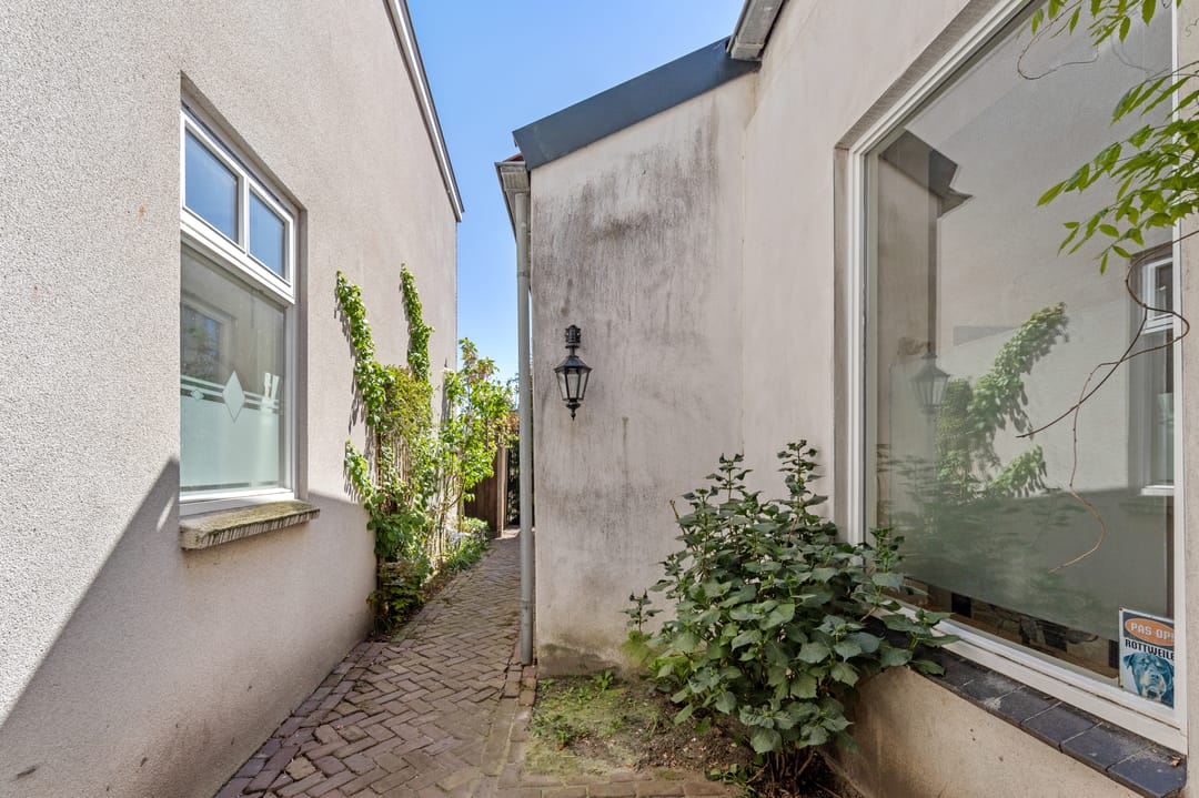 Characteristic Home with Swimming Pool and Paradise Garden in Wouw — 68