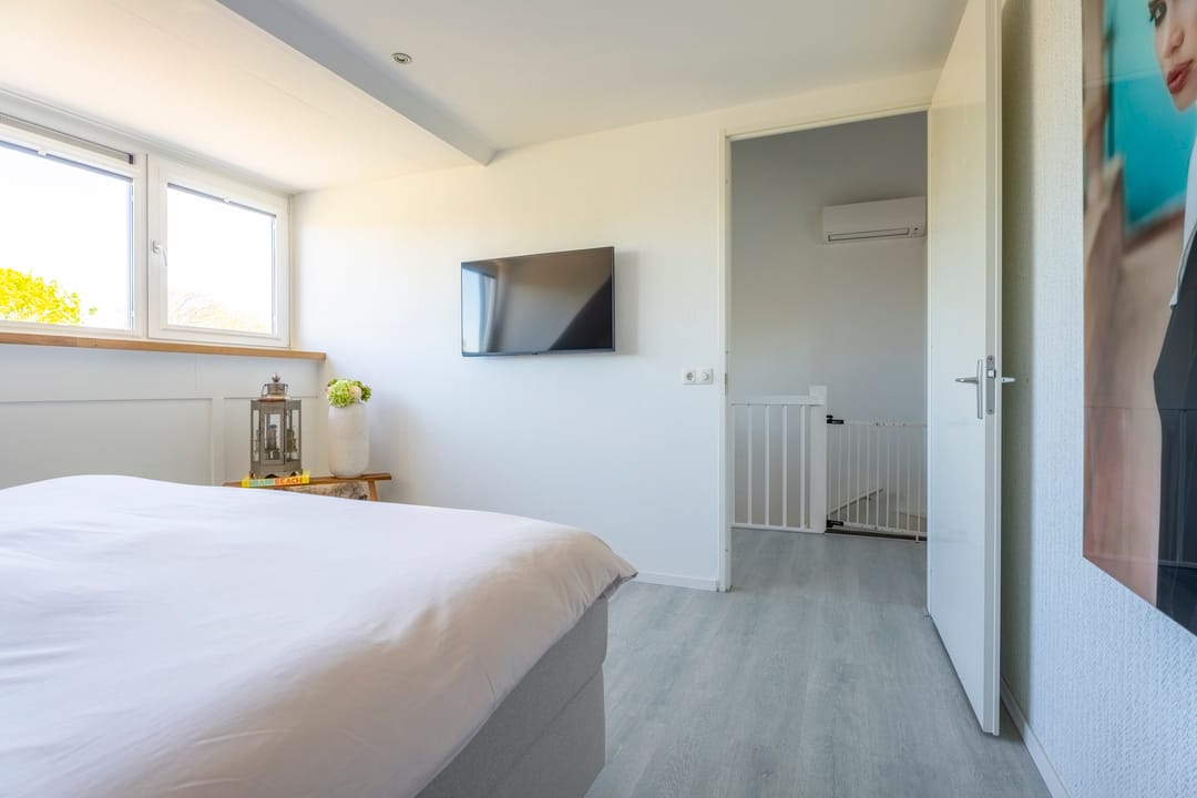Photo 32 of Camphuijsenstraat 12