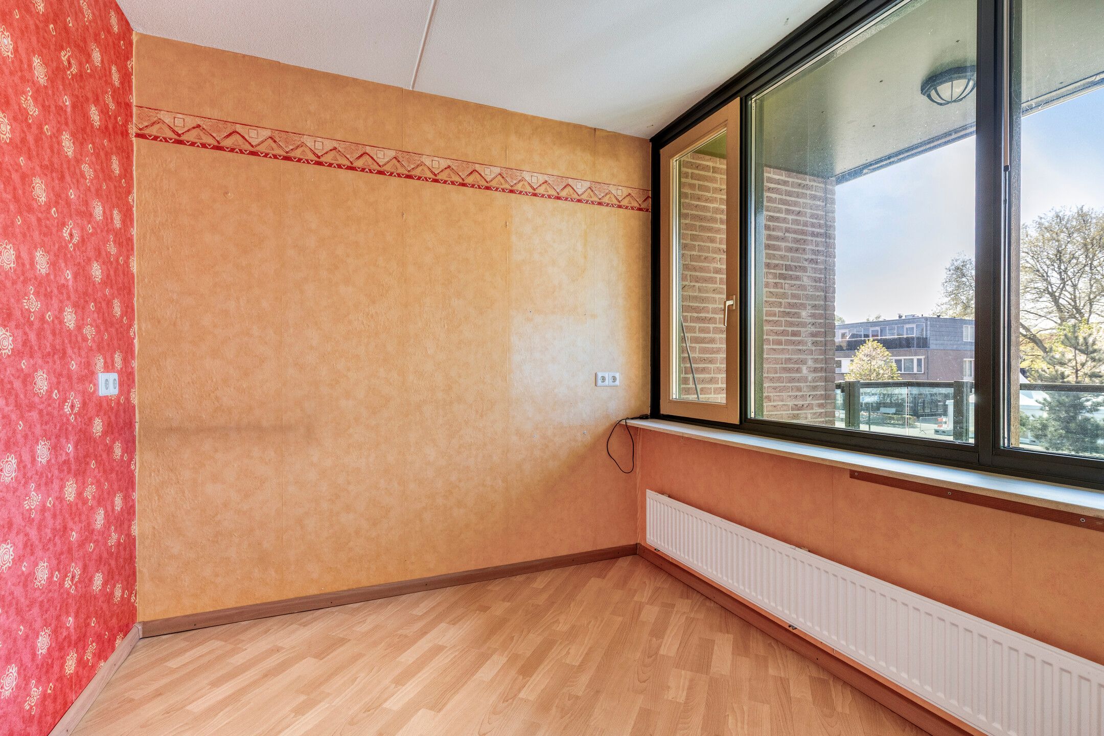 Apartment with balcony and parking in village center — 15