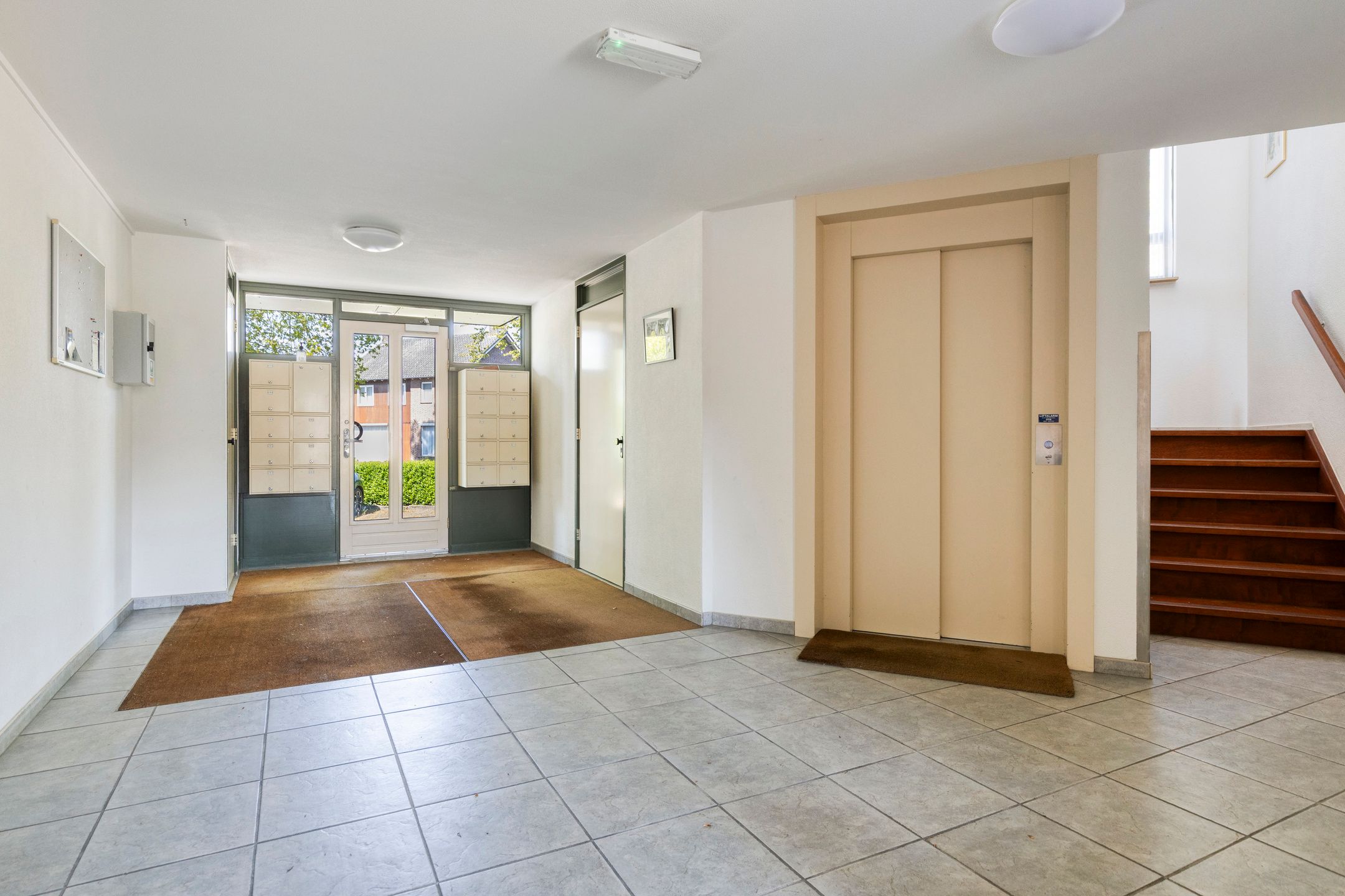 Apartment with balcony and parking in village center — 27