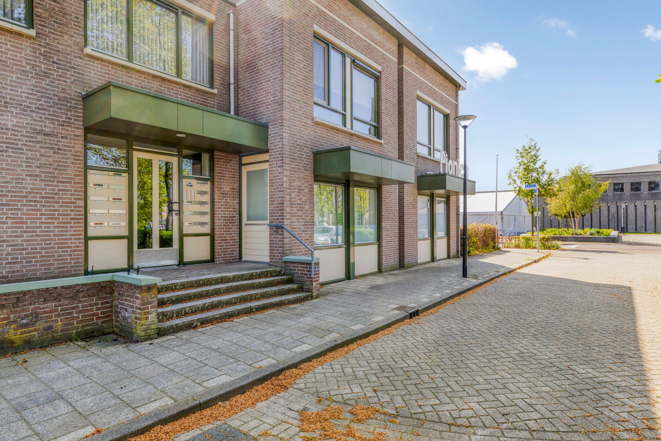 Apartment with balcony and parking in village center — 33