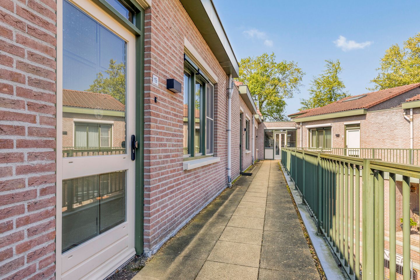 Apartment with balcony and parking in village center — 25