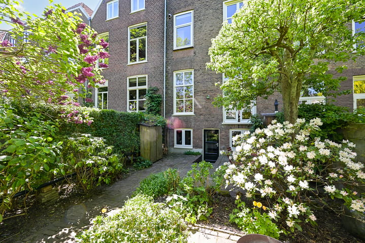 Photo 3 of Jacob van der Doesstraat 35