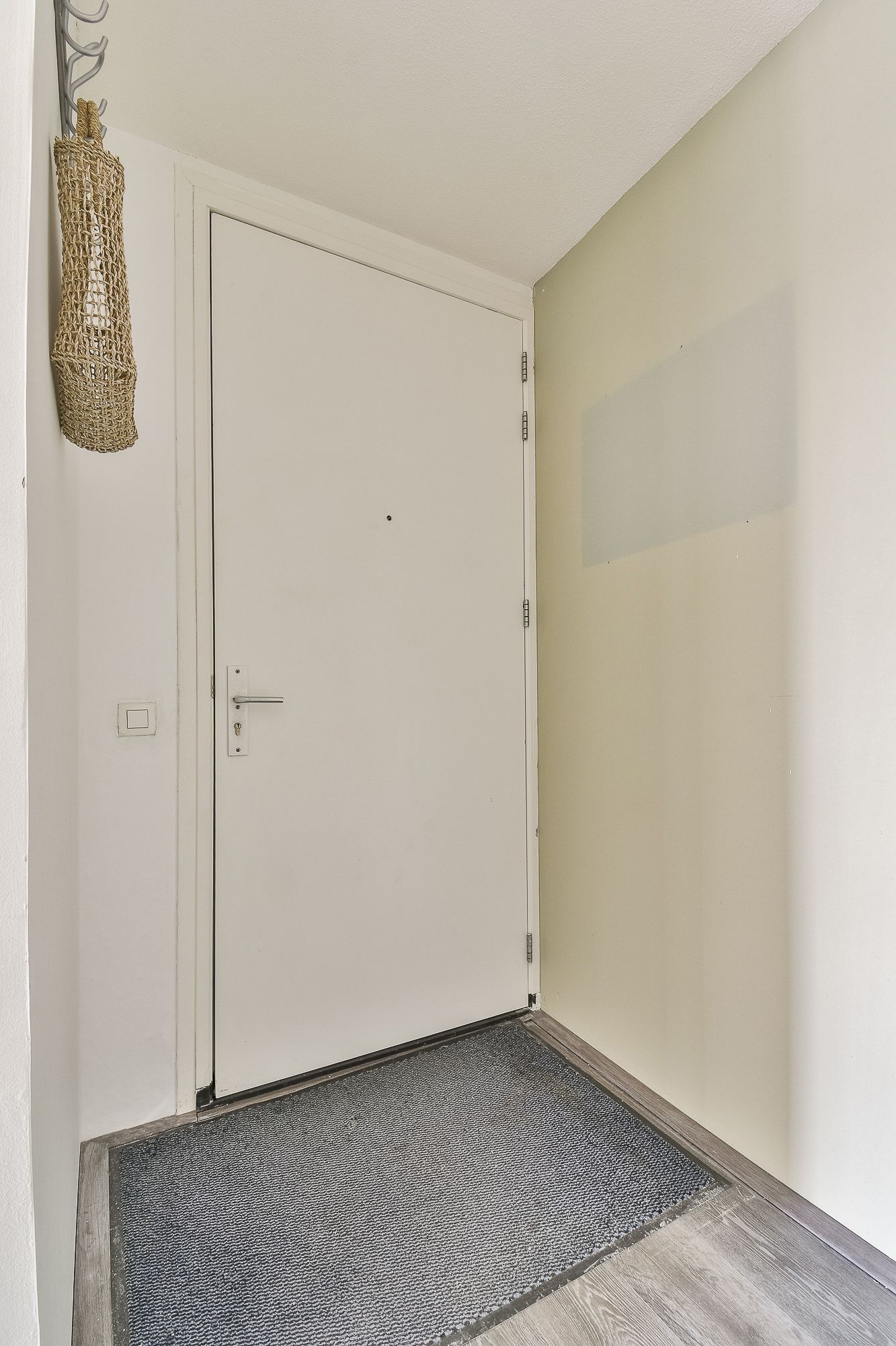 Stylish corner apartment with private parking in Amsterdam North — 19