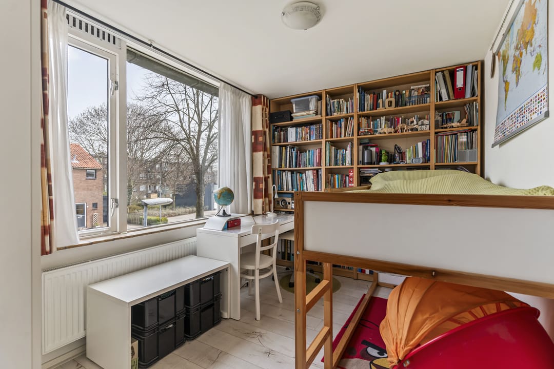 Well-maintained terraced house with sunny garden and 4 bedrooms in Zwijndrecht — 28