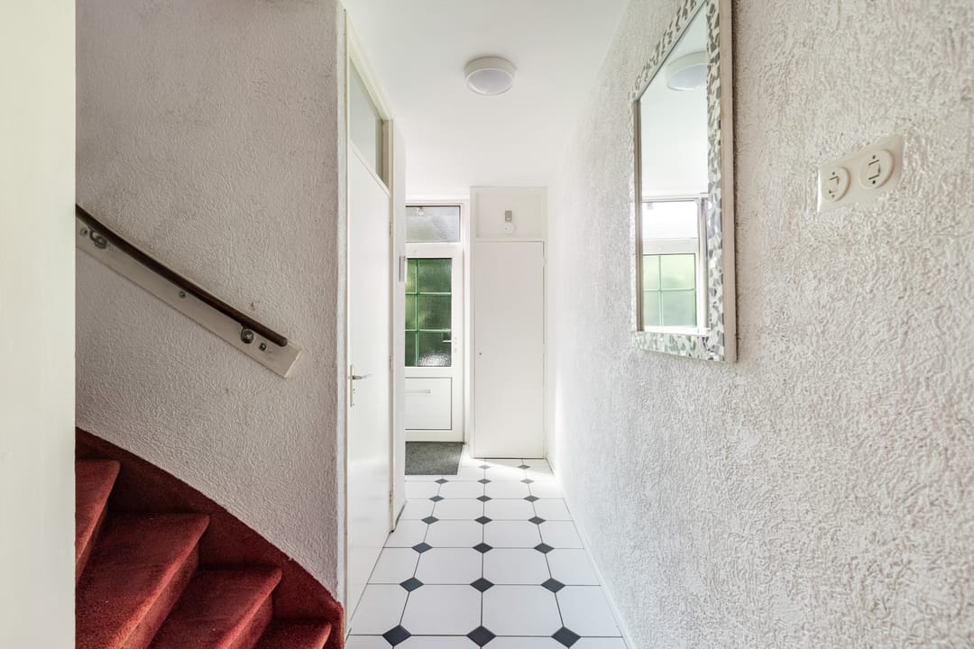 Photo 7 of Albert Schweitzerstraat 82