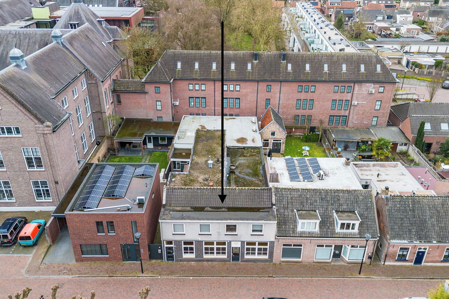 View photo 1 of Kloosterstraat 30