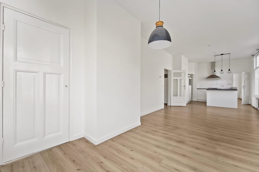 Charming corner apartment with water views in the Valkenboskwartier — 13