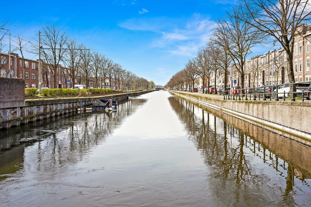 Charming corner apartment with water views in the Valkenboskwartier — 26