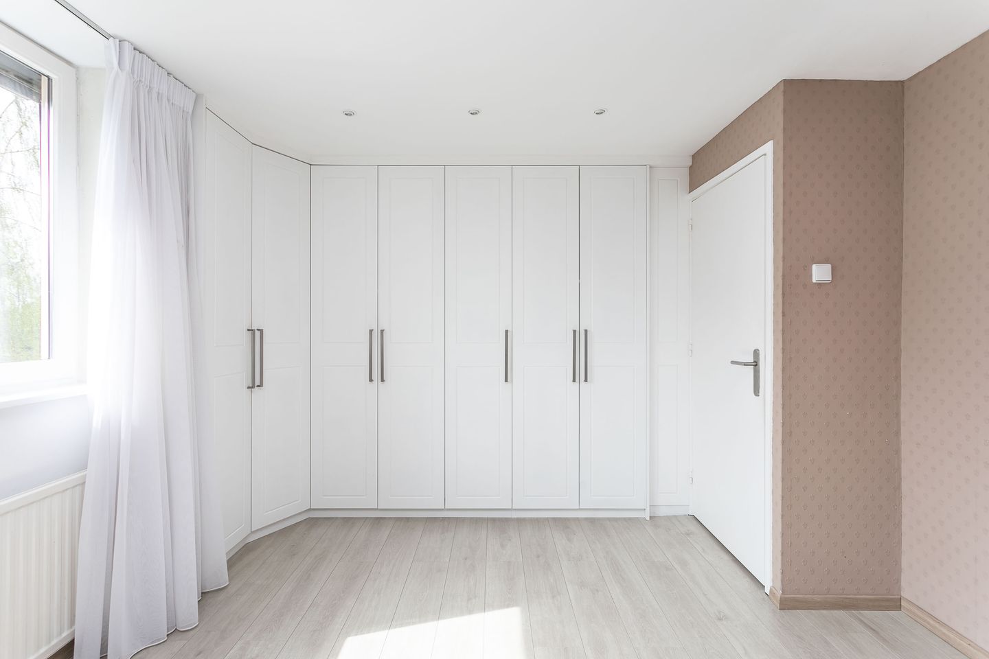 Move-in Ready Semi-Detached Home with Garage and Multifunctional Space in Spaubeek — 19