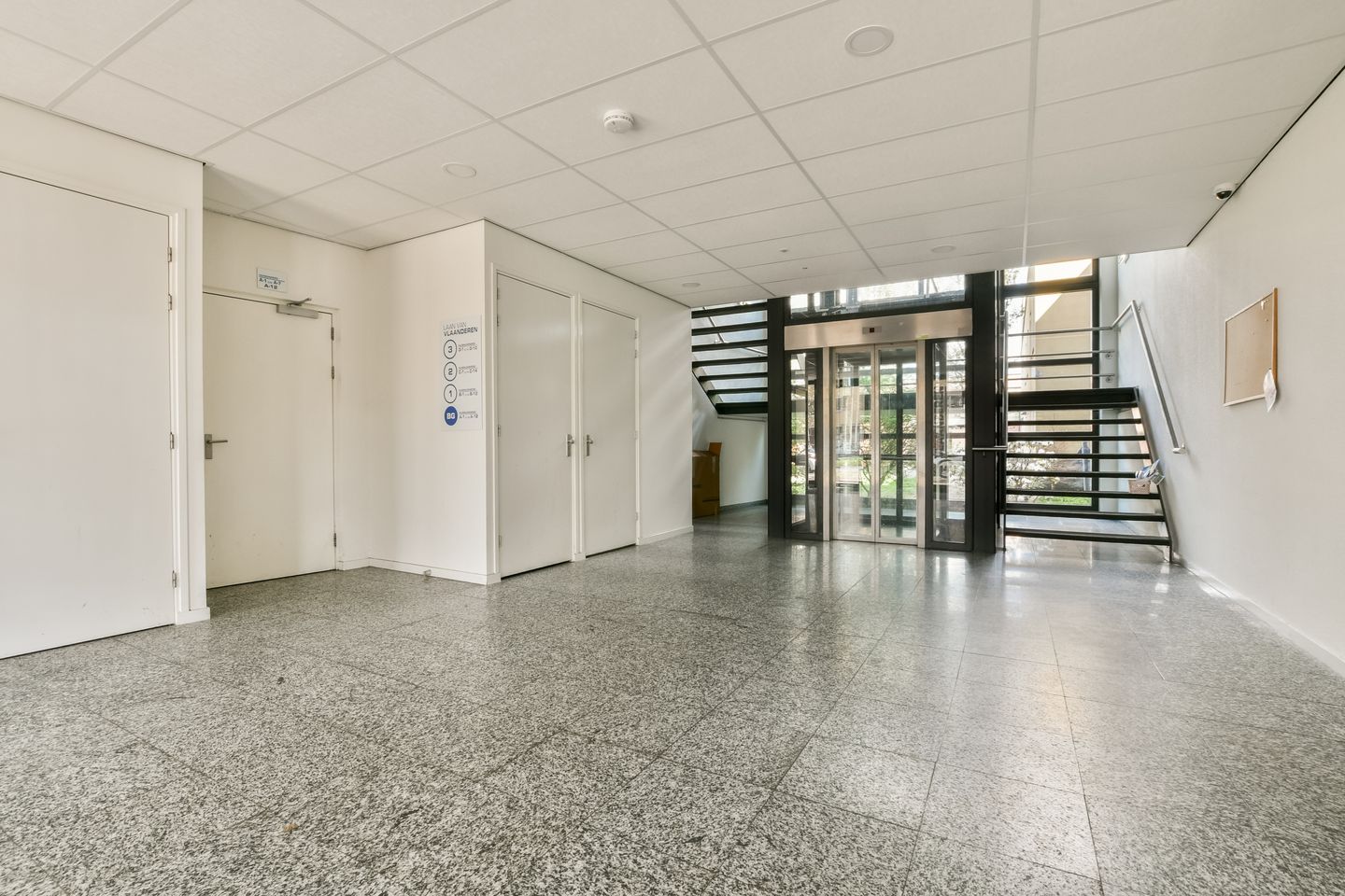 Comfortable Studio with Balcony in Amsterdam Nieuw-Sloten — 14