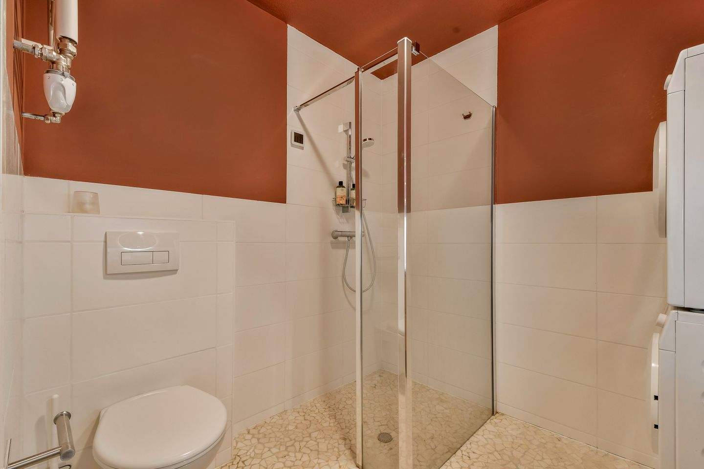 Renovated apartment near Gaasperplas with west-facing balcony — 14