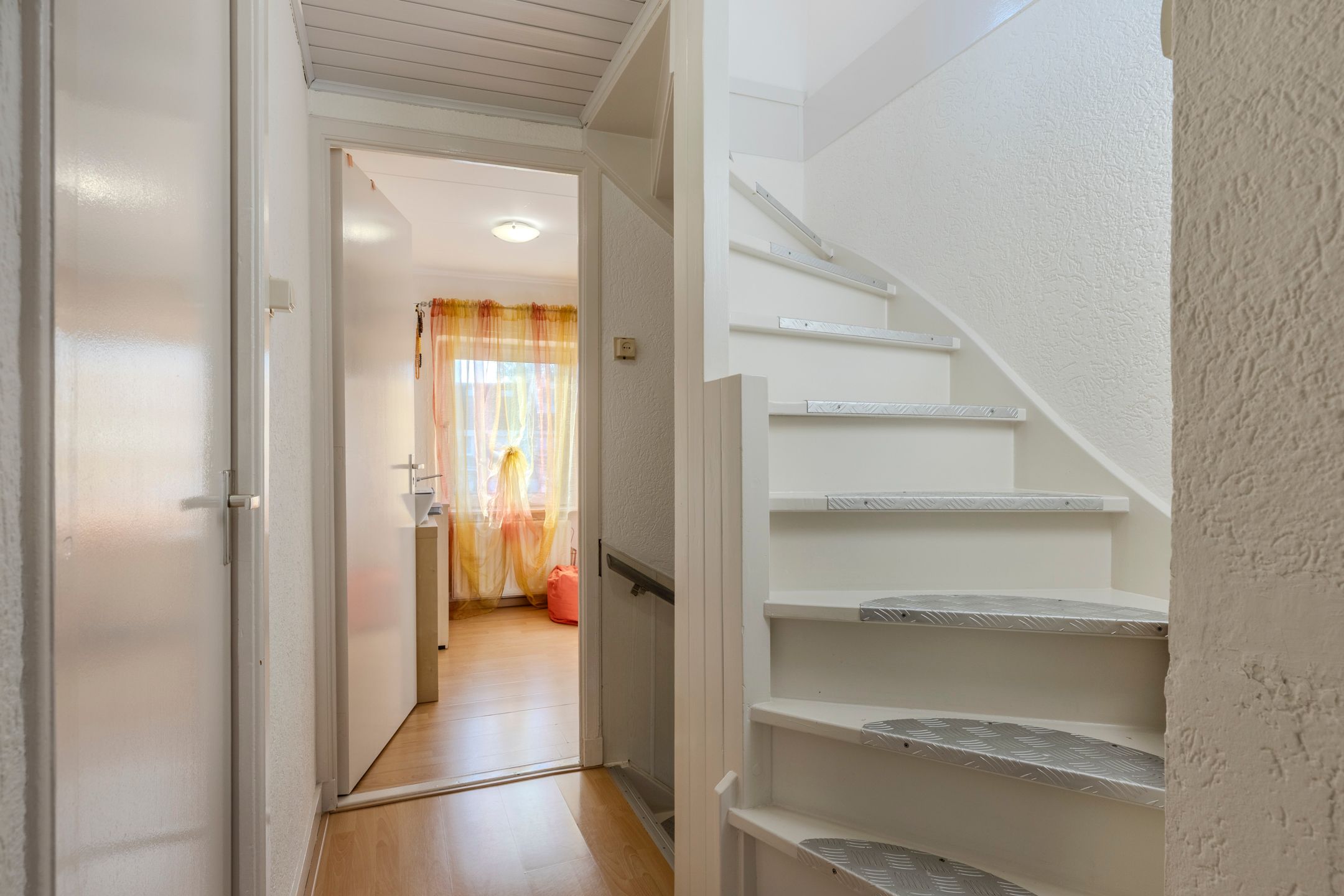 Charming 1934 terraced house with 4 bedrooms and sunny south-facing garden in Tilburg — 18
