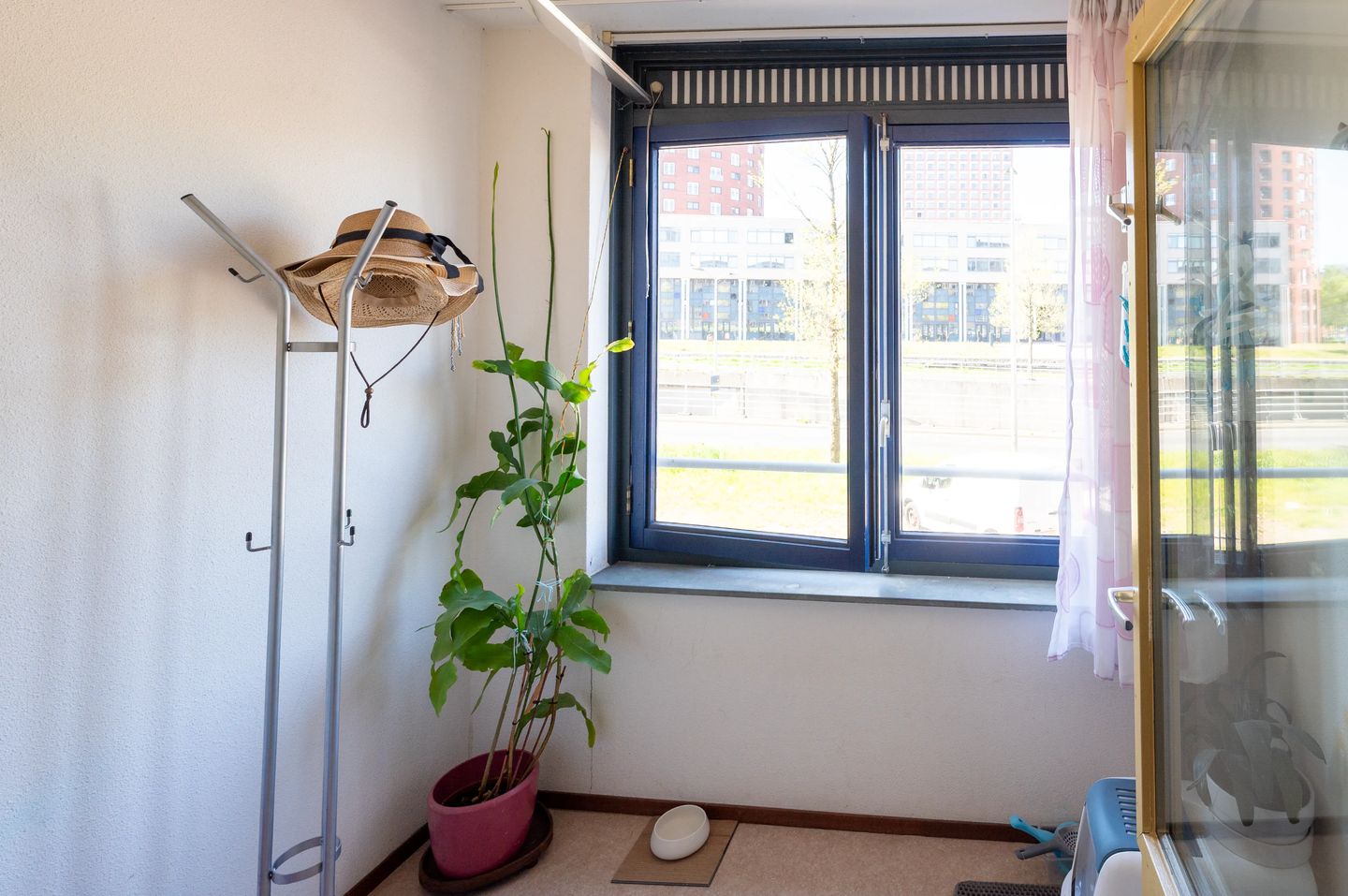 Modern 4-room corner apartment with beautiful views in Laakhaven-Oost — 20
