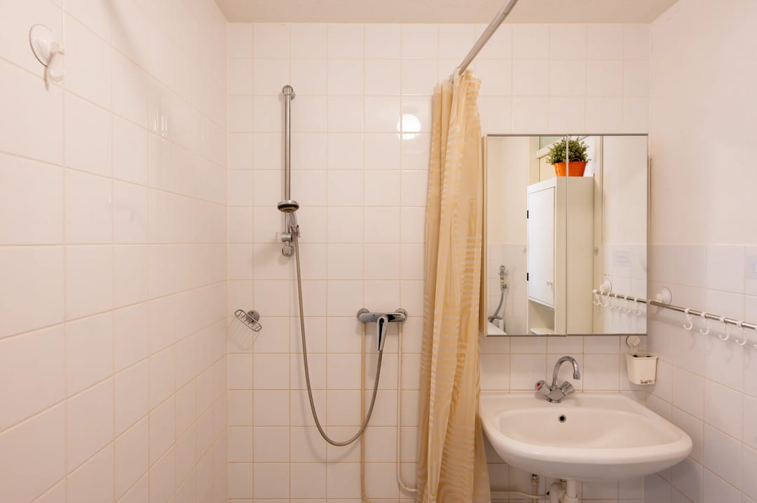 Modern 4-room corner apartment with beautiful views in Laakhaven-Oost — 26